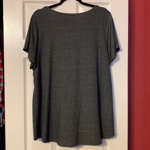 Lularoe grey heathered short sleeve tshirt 2xl - Picture 3 of 6